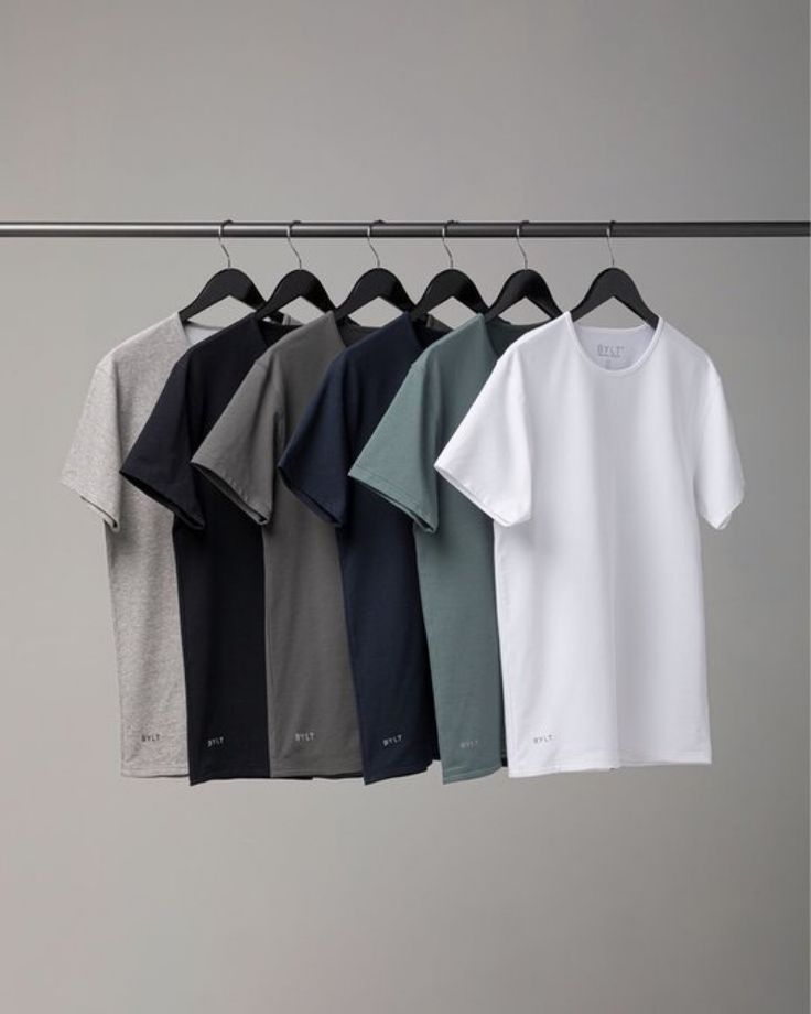 PLAIN T-SHIRTS