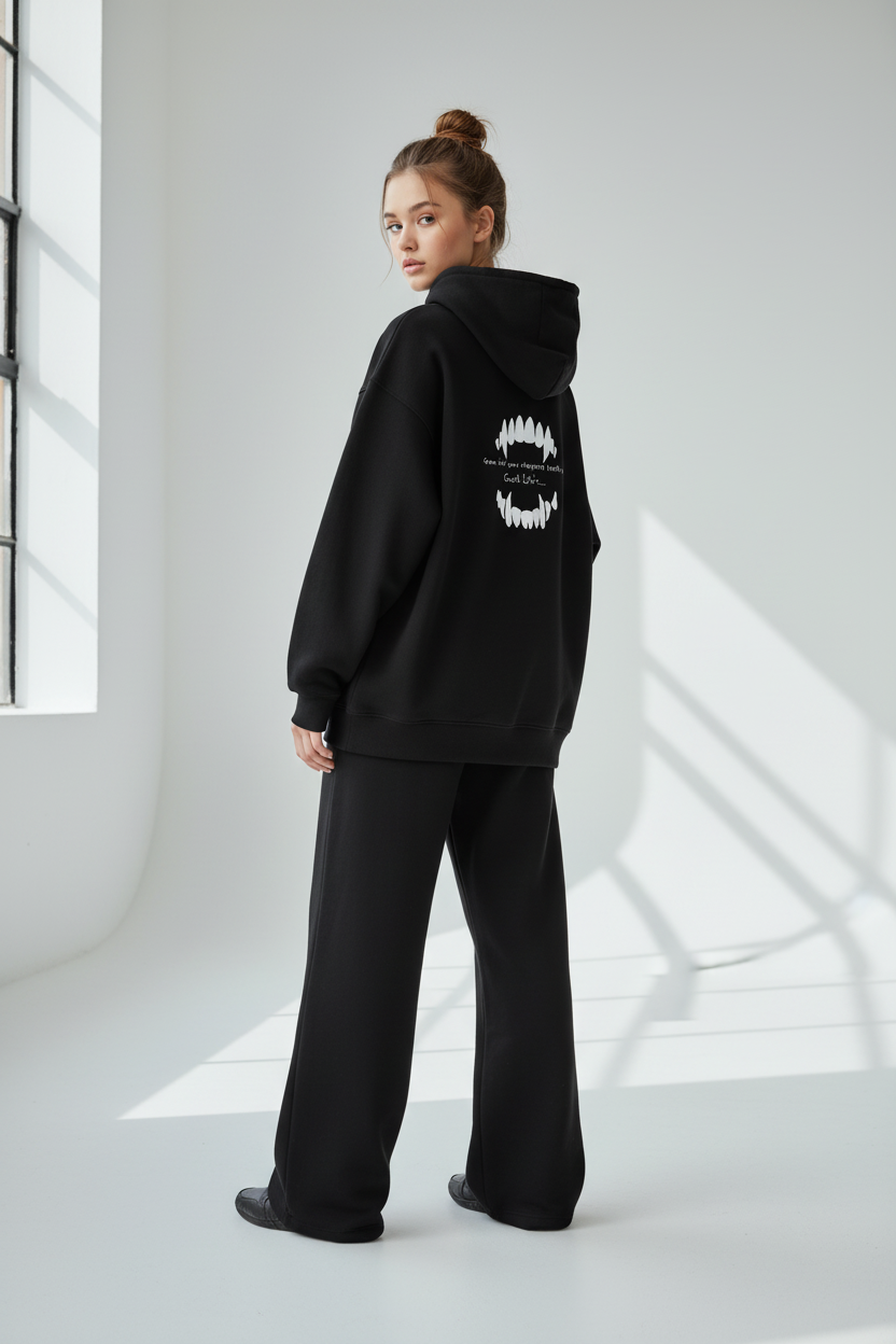 Female model - Black back